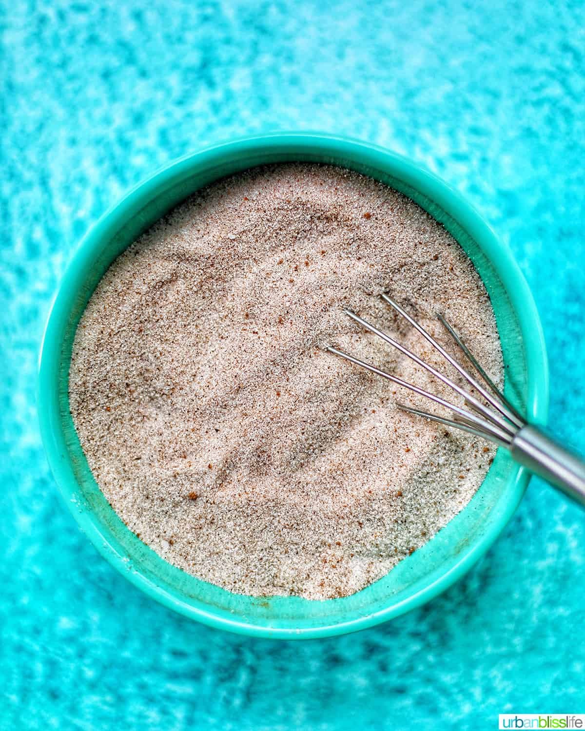 apple cinnamon donut coating
