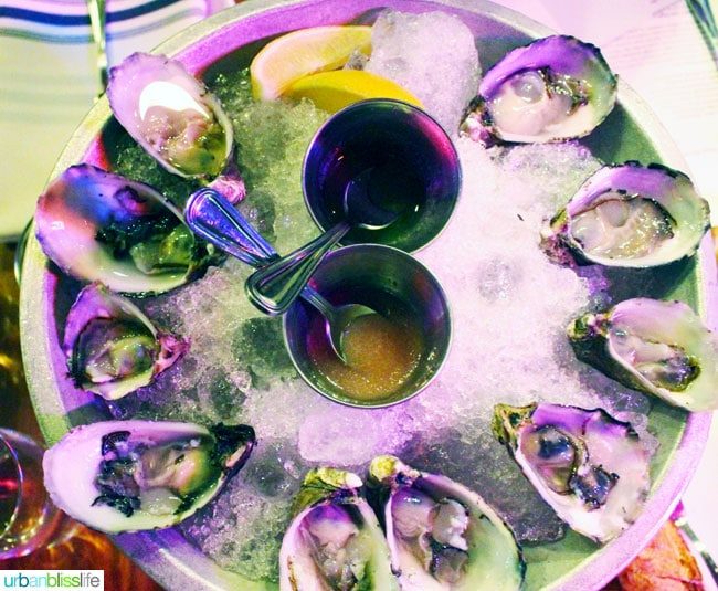 B & T Oyster Bar Late Night Happy Hour [CLOSED] for a weeknight