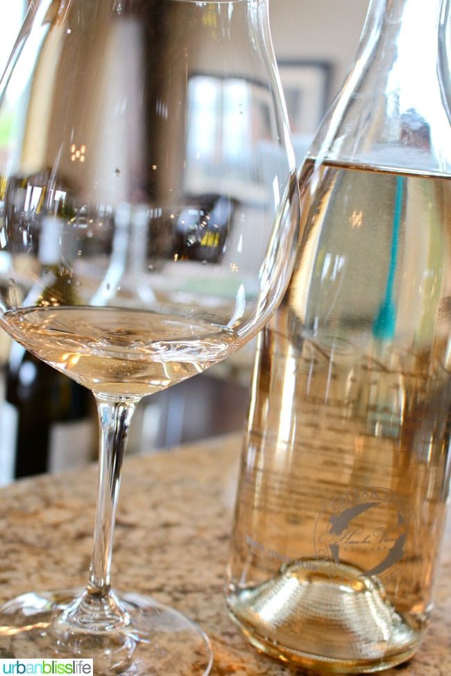 Hawks View Cellars 2013 White Pinot