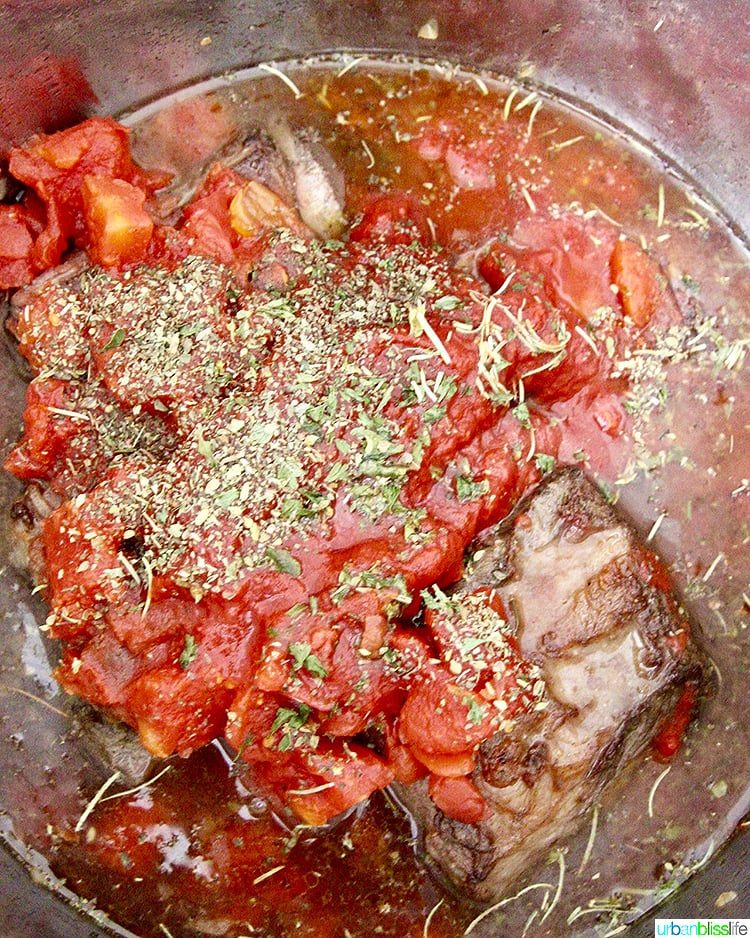 Pressure-cooker Short Rib Ragu tomatoes and herbs in Pressure-cooker