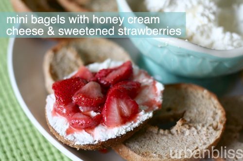 Mini bagels with honey cream cheese & sweetened strawberries
