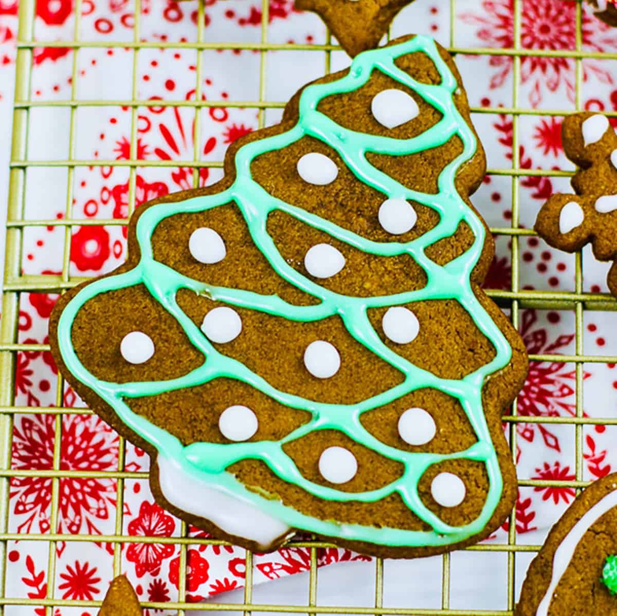 Royal Icing Without Meringue Powder from the stove