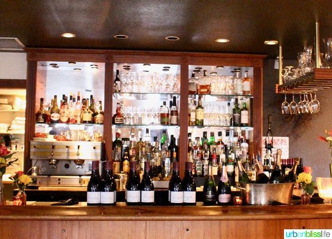 bar