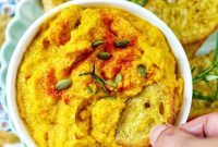 Golden Butternut Squash and Roasted Garlic Spread