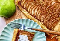 Ginger-Spiced Pear Tart with Flaky Crust