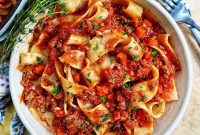 Lamb Ragu Pappardelle
Tender Lamb Ragu with Silky Pappardelle
