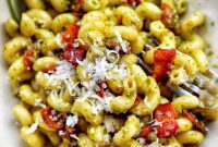 Bacon Pesto Pasta Delight