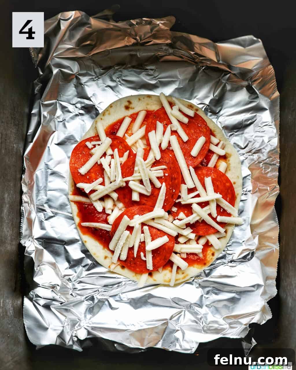 Air Fryer Pizza Bites 8 Mini Pizza in Air Fryer