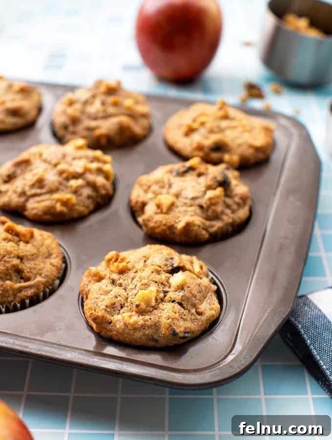 Vegan Apple Muffins