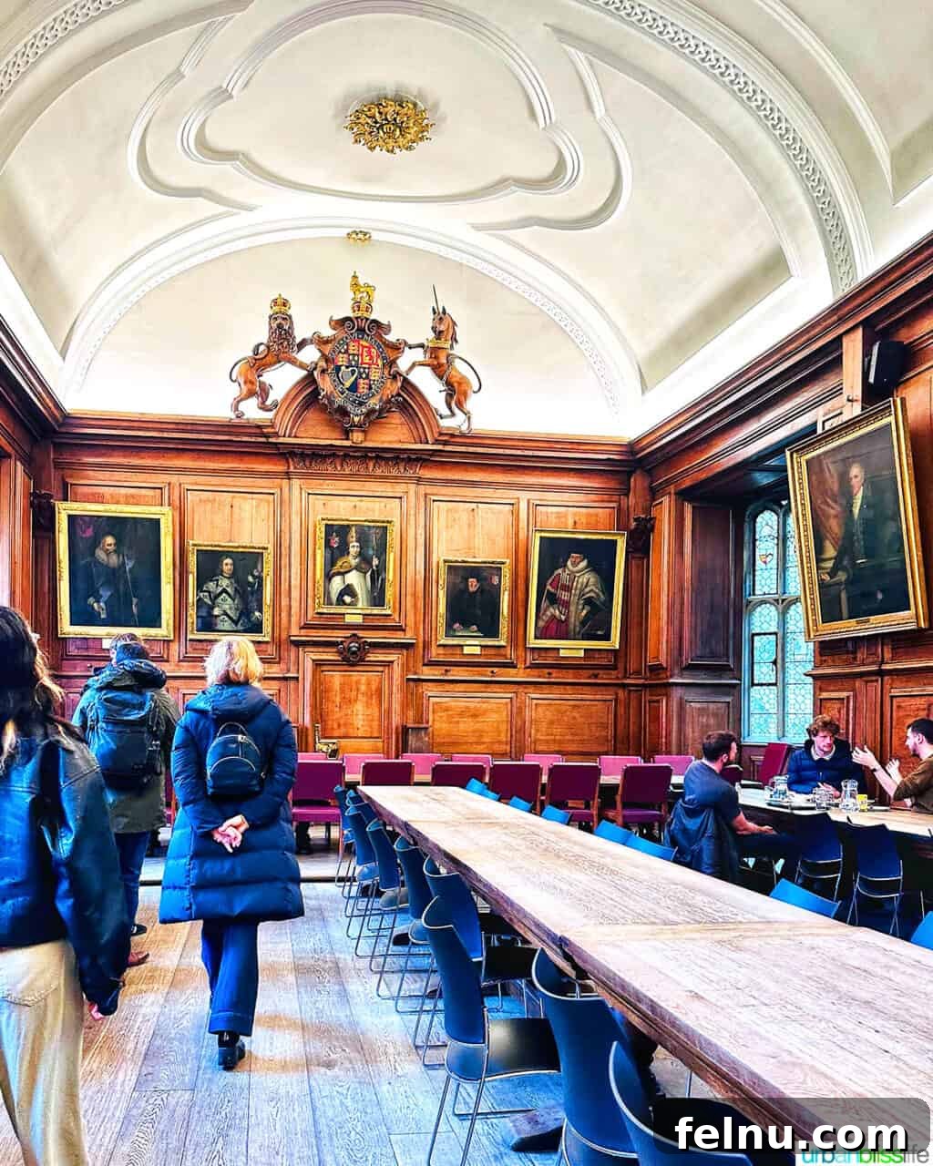 Unlocking London A Five-Day Journey 30 dining room in an oxford college