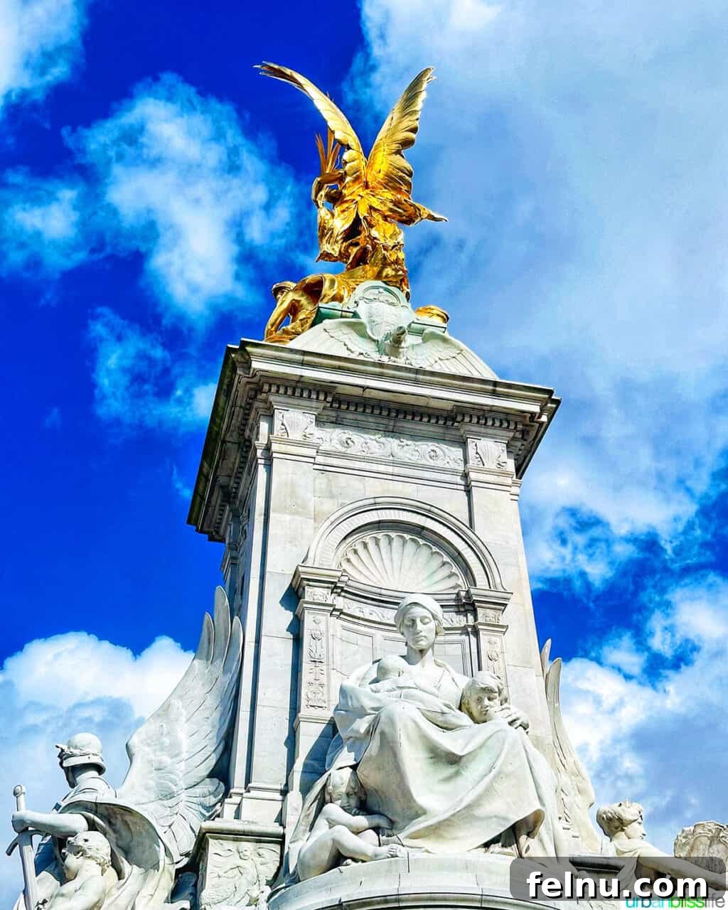 Unlocking London A Five-Day Journey 57 victoria memorial at buckingham palace