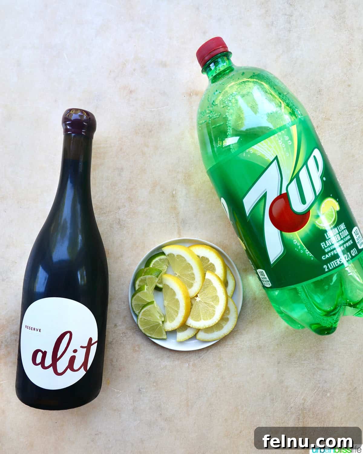 Tinto de Verano Recipe
A Refreshing Spanish Summer Wine Cocktail 4 Tinto de Verano ingredients