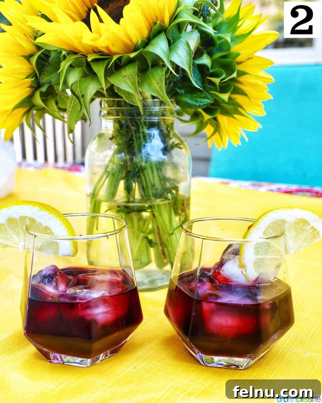 Tinto de Verano Recipe
A Refreshing Spanish Summer Wine Cocktail 6 Red wine over ice