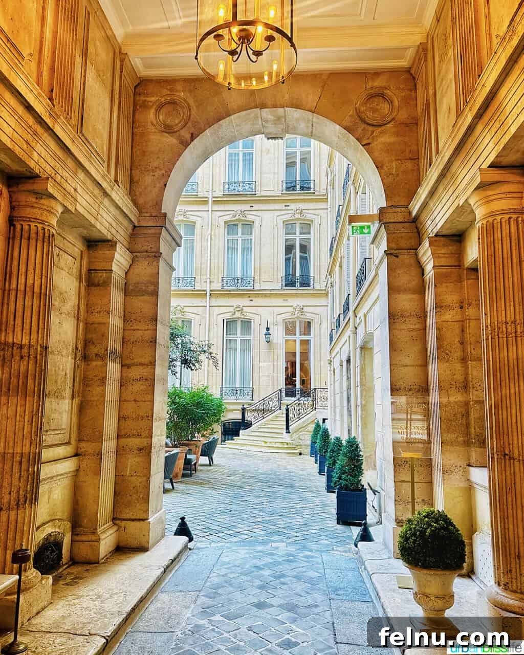 Entrance of Hotel Alfred Sommier