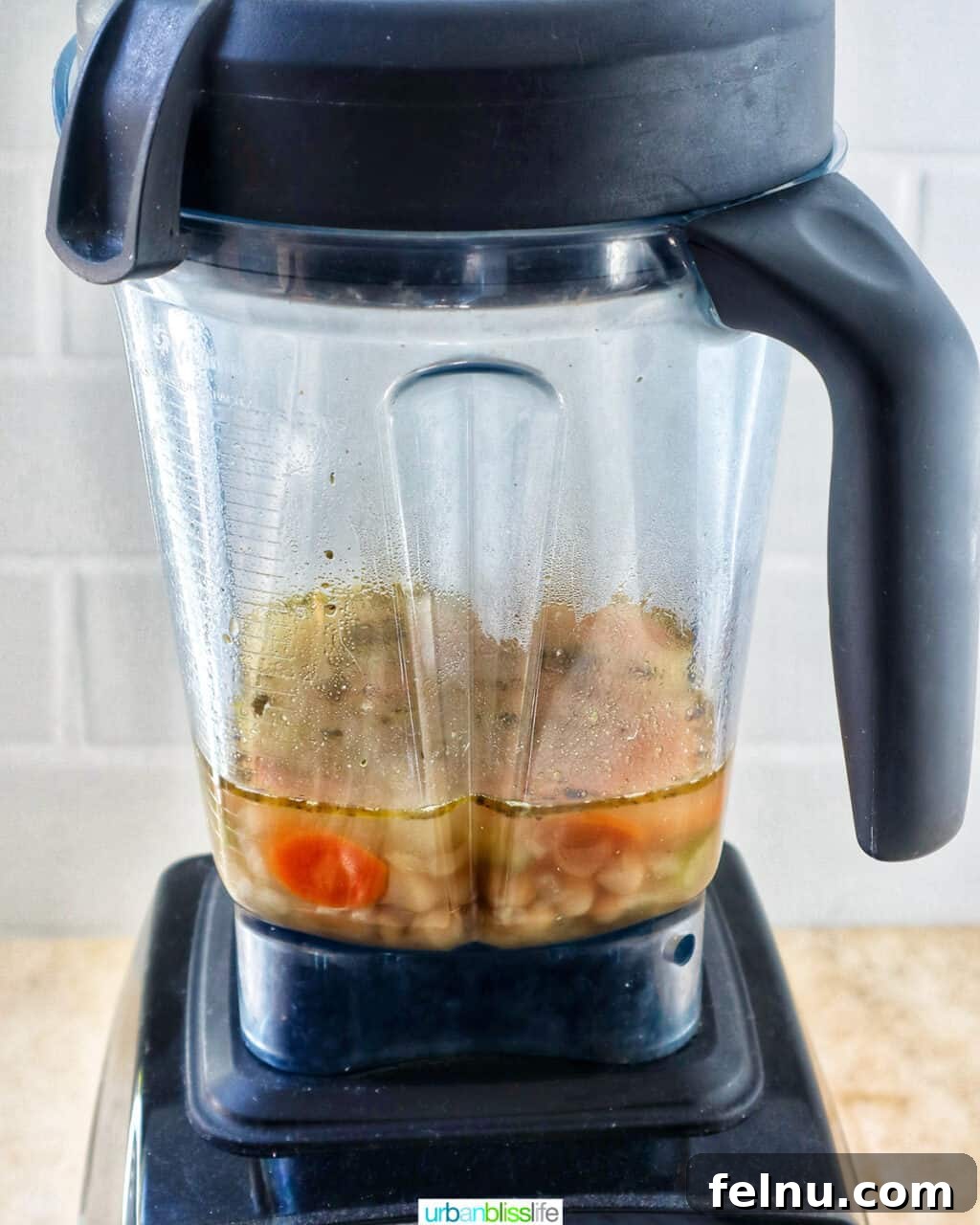 Tuscan Kale and White Bean Soup: A Hearty Italian Classic 15 Tuscan kale and white bean soup in a blender