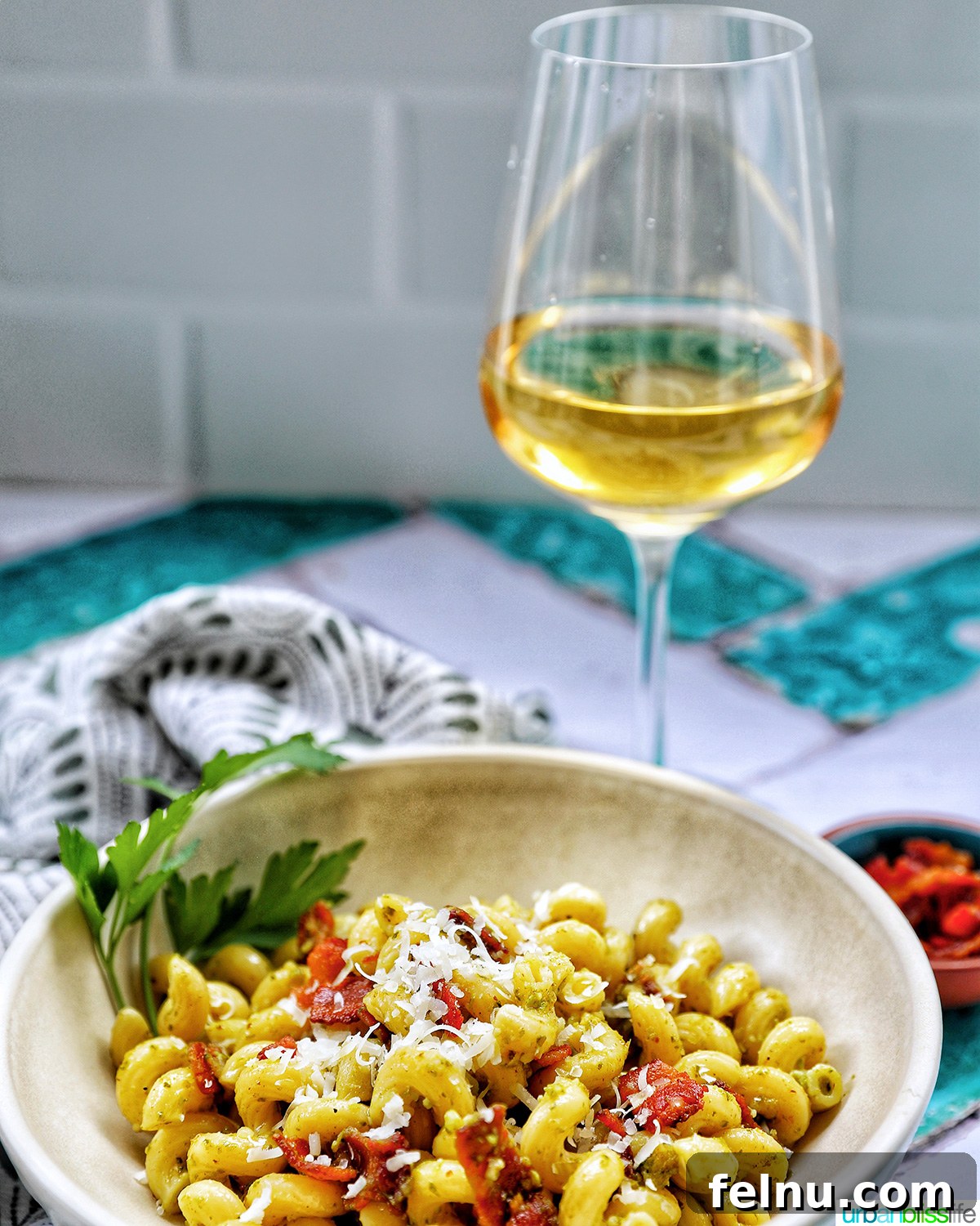 Bacon Pesto Pasta Delight 16 Bacon pesto pasta with white wine