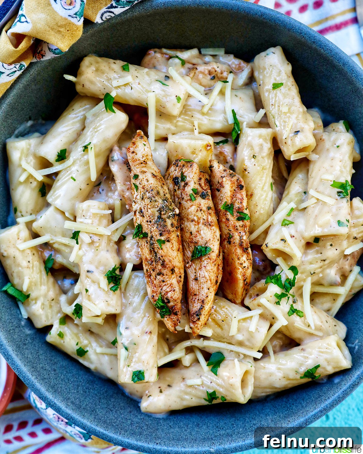 Garlic Parmesan Chicken Pasta
Scrumptious Garlic Parmesan Chicken Pasta 3 Delicious Bowl of Garlic Chicken Parmesan Pasta