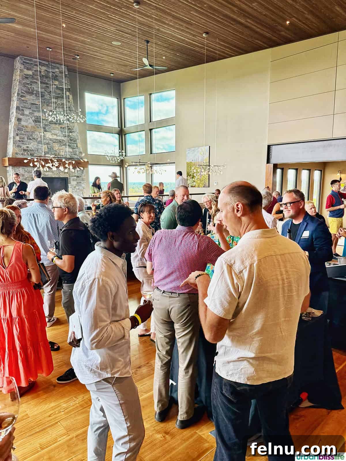Oregon Bubbly: A Sparkling Celebration of the Oregon Method 15 Guests Enjoying the Grand Tasting at Method Oregon