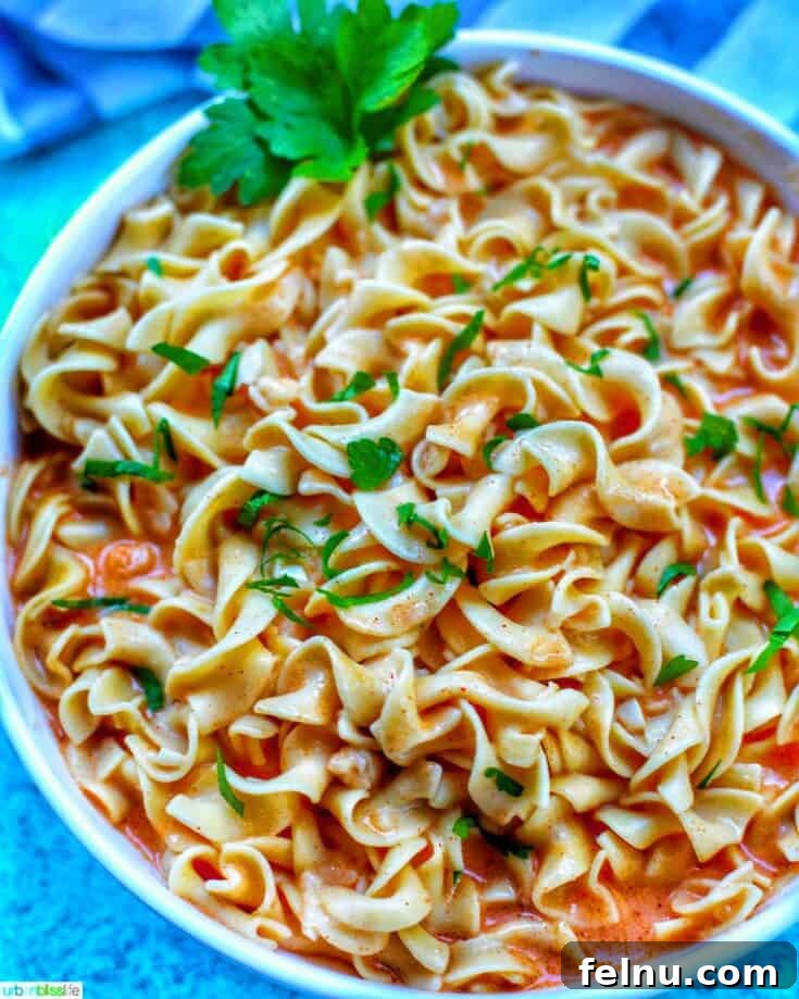 A super speedy and incredibly flavorful pasta dish with a creamy paprika-infused sauce, ideal for busy weeknights.