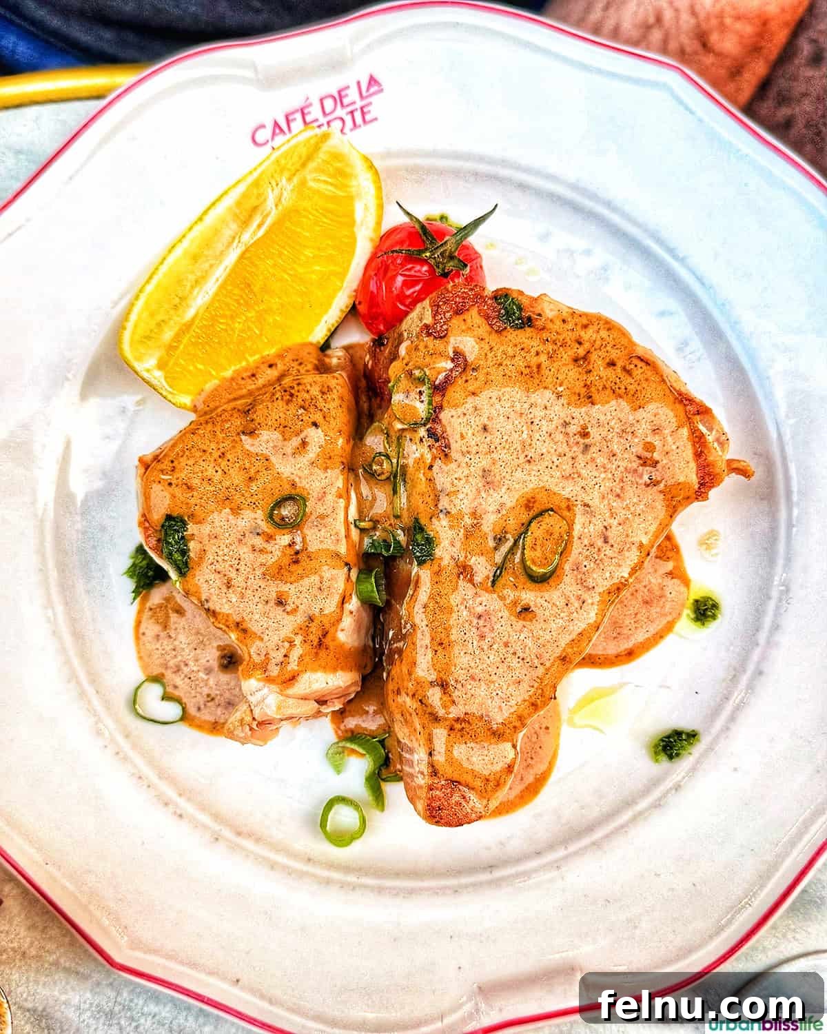 Montpellier's Gastronomic Guide: Where to Indulge in French Flavors 10 Succulent tuna pepper steak, a highlight at Cafe de la Mairie in Montpellier.