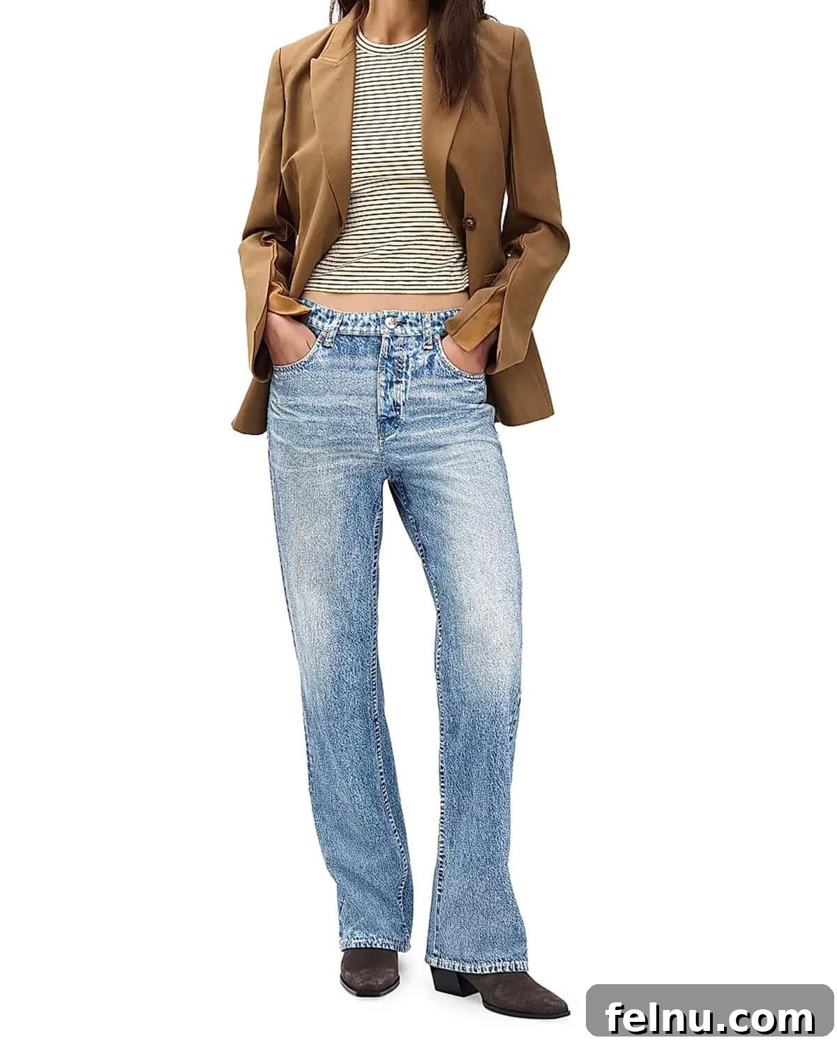 Travel Treasures: Top Picks for 2025 13 womens travel jeans