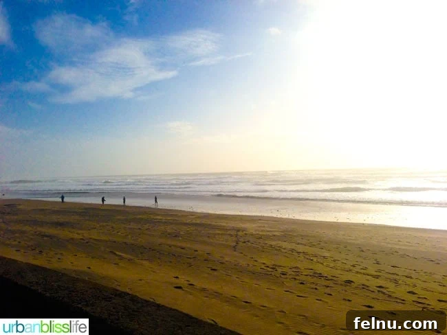 Autumn Escapes: Cozy Glamping Adventures 5 The serene beauty of the Oregon Coast in Lincoln City, Oregon.