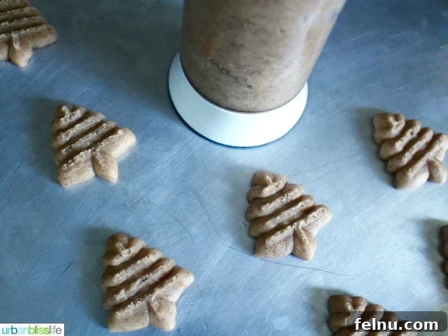 Cinnamon Swirl Delights 8 Spritz Cookies tree cookies