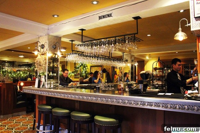 Le Bar: Elegant Bar Area at Marché Restaurant