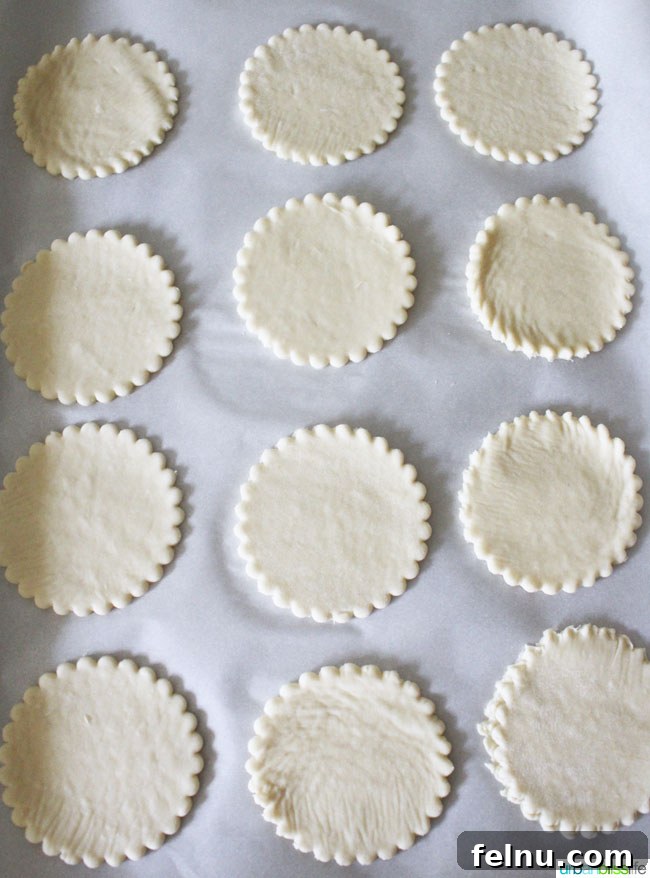 Brie and Pear Bites 4 Puff Pastry Circles