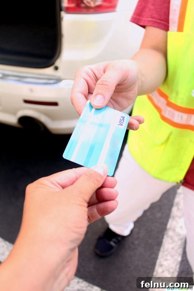 Fred Meyer Grocery Pickup: Shop Online, Drive Up, and Go 5 Fred Meyer Pick Up payment at the car