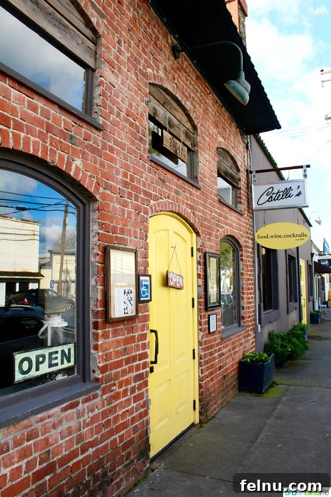 Catelli's Restaurant Guide in Geyserville, CA 3 Catelli's Exterior: A Charming Geyserville Landmark