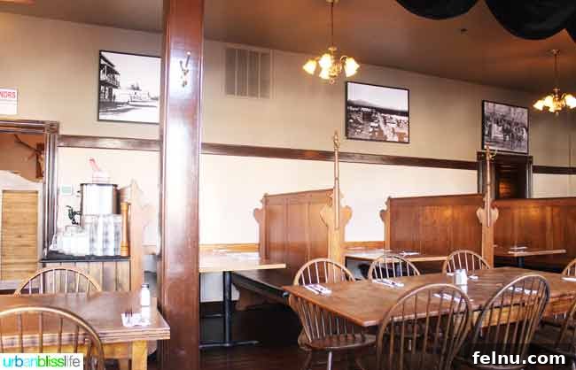 Sisters Saloon, Oregon: A Taste of the Wild West 6 Interior of Sisters Saloon in Sisters, Oregon
