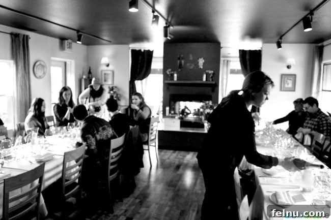 Tina's: Distinctive Dining in Oregon's Wine Country 3 The sophisticated yet welcoming interior of Tina's restaurant in Dundee, Oregon, showcasing the elegant ambiance of fine dining in the Willamette Valley.