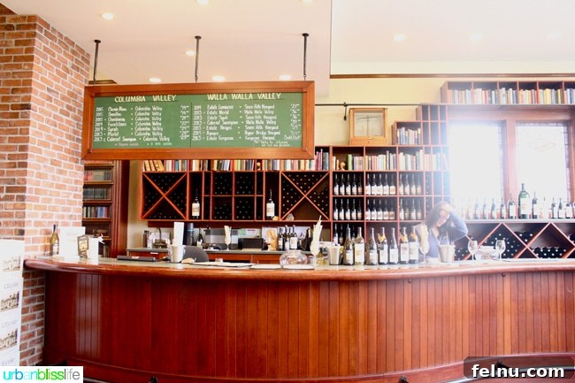 Walla Walla Wineries - L'Ecole Winery bar