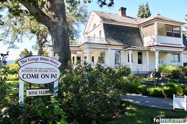 Hood River's Historic Gorge White House 10 The Gorge White House in Hood River, Oregon