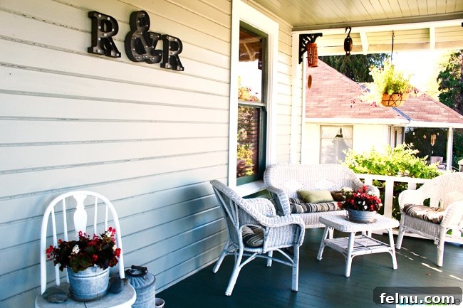 Rest and Relaxation Guesthouse in The Dalles Oregon 4 R & R Guesthouse in The Dalles, Oregon. Bed and breakfast review on UrbanBlissLife.com