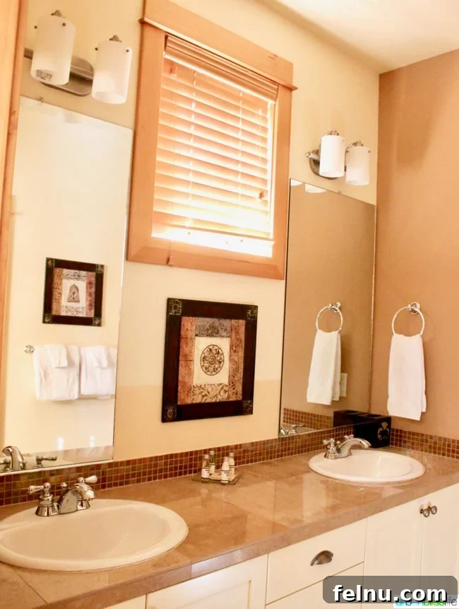 Aşağıdaki potansiyel özgün başlık: Family Getaway: Top 5 Tips for Booking the Perfect Vacation Rental 13 Bathroom in a vacation rental