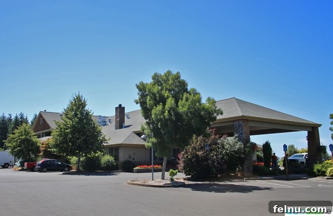 Oregon Garden Resort: A Tranquil Escape 5 Oregon Garden Resort Hotel Exterior