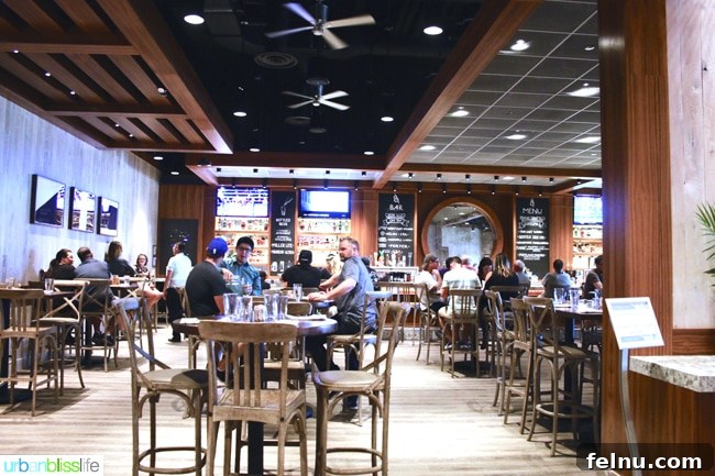 Line and Lure Fresh Catch & Craft Brews 10 Line and Lure restaurant wide view of dining area at Ilani Resort