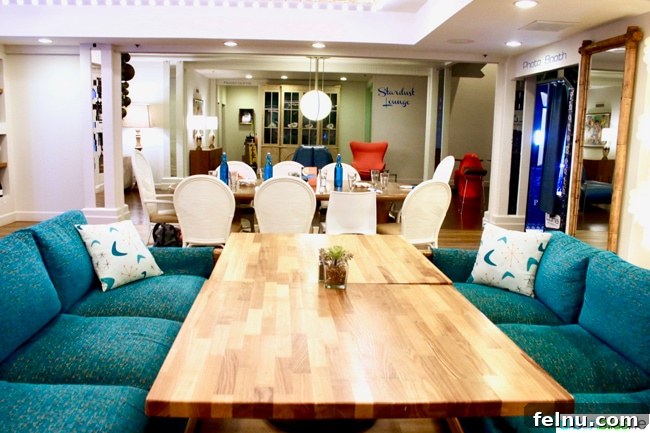 Ashland Hills Hotel & Suites: Your Gateway to Southern Oregon 15 Ashland Hills Hotel and Suites Luna Cafe Seating