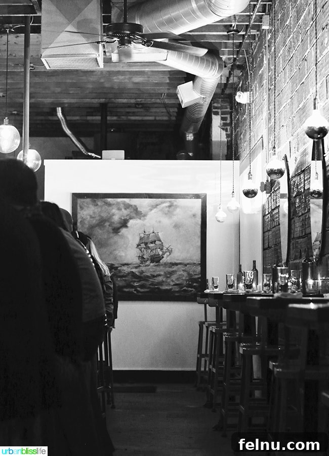 Radar Restaurant: Portland's Lost Cozy Nook 2 Radar Restaurant interior on North Mississippi Avenue, Portland, Oregon