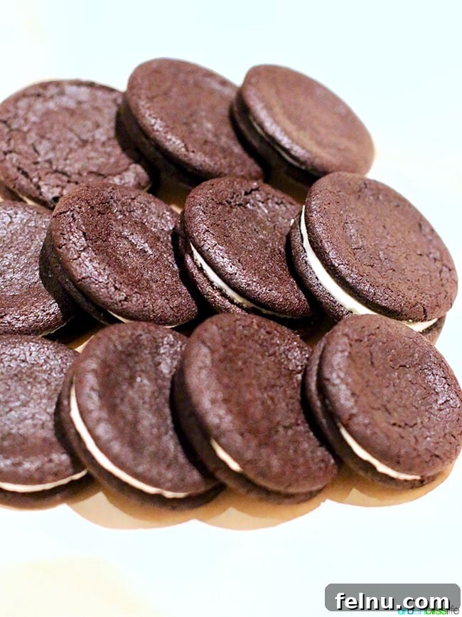 Tanner Creek Tavern: Pearl District Urban Hearth 16 House-made Oreo Cookies at Tanner Creek Tavern, a nostalgic and delicious dessert.