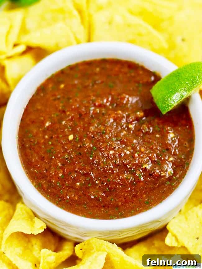 30 Must-Try Whole30 Recipes 31 restaurant-style salsa close up