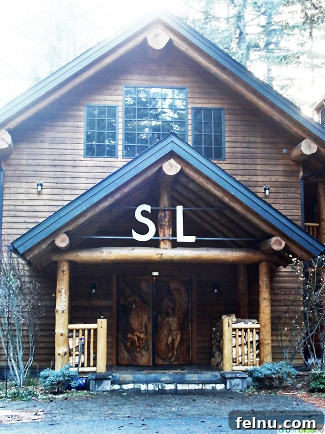 The Suttle Lodge: A Tranquil Escape in the Heart of Oregon
Tranquil Hideaway: The Suttle Lodge Experience 5 Main entrance to Suttle Lodge in Sisters, Oregon