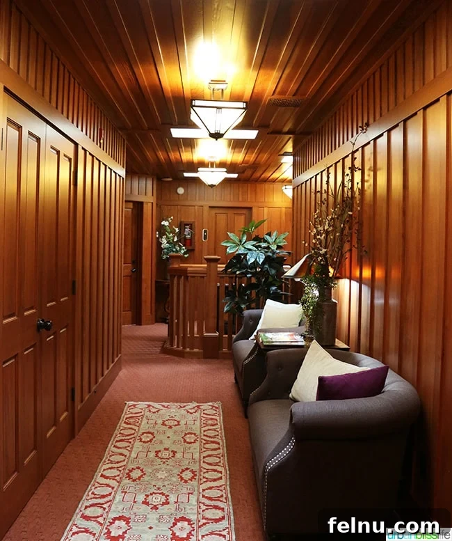 Noyo Harbor Inn: Your Coastal Escape in Fort Bragg 12 Hallway in Noyo Harbor Inn, Fort Bragg, California