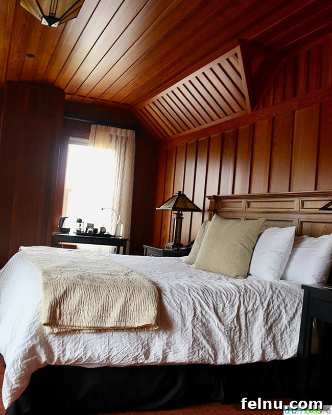 Noyo Harbor Inn: Your Coastal Escape in Fort Bragg 7 Bed in Noyo Harbor Inn, Fort Bragg, California