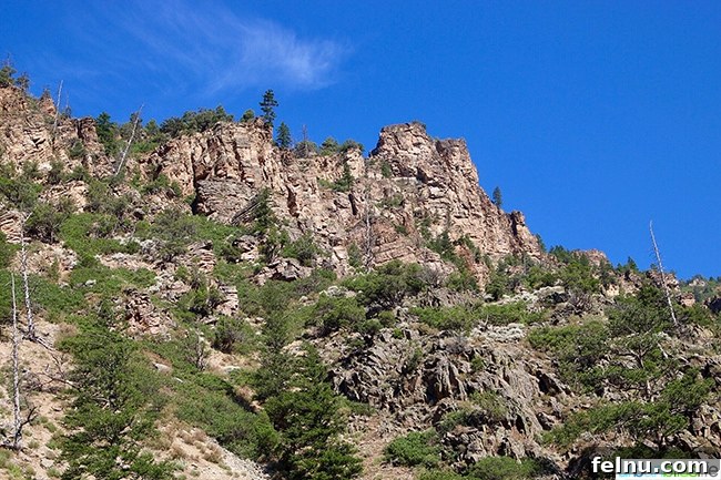 Colorado Peaks and Pavement 13 Scenic hiking trail through Colorado mountains