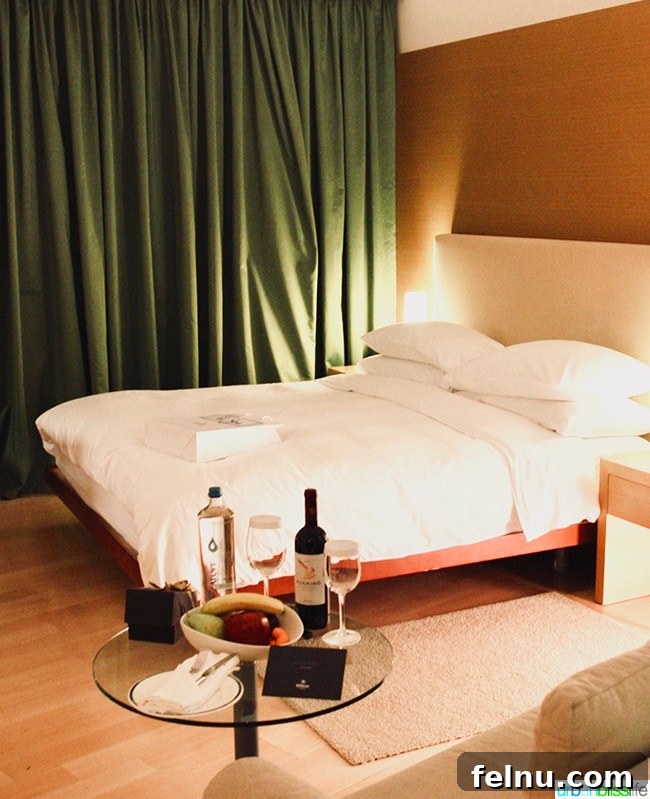 Hilton Athens: Your Guide to a Premium Stay in the Greek Capital 6 Hilton Athens executive Suite Level bed
