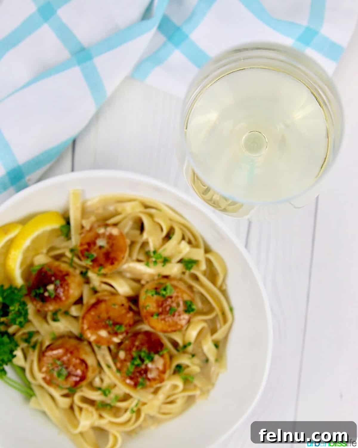 Lemon Garlic Scallop Pasta Dairy-Free Zesty Scallop Pasta: A Dairy-Free Delight 9 Seared scallops pasta with wine