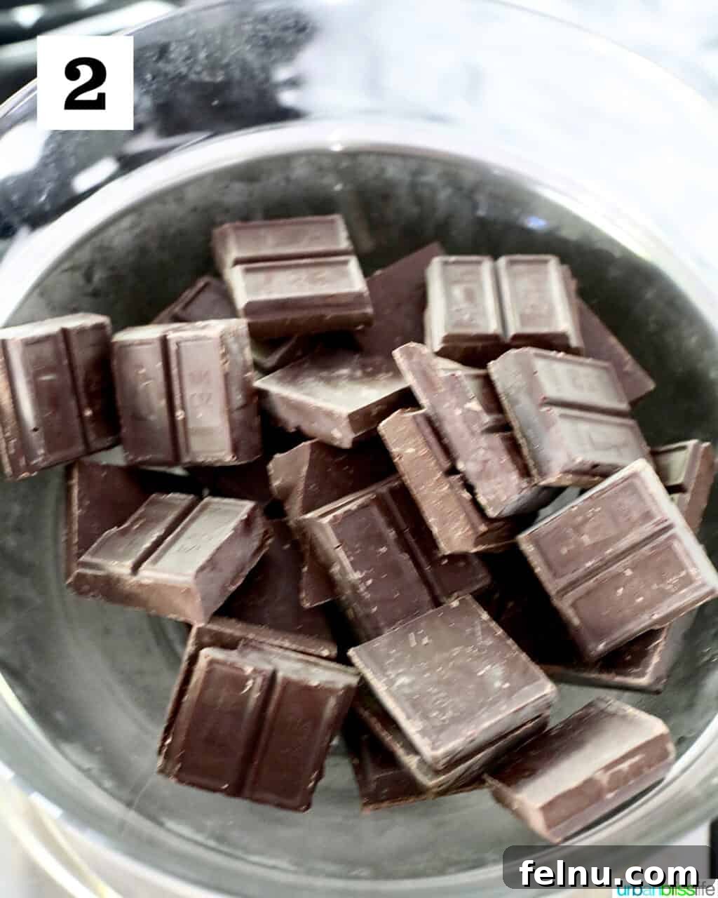 Tempering chocolate